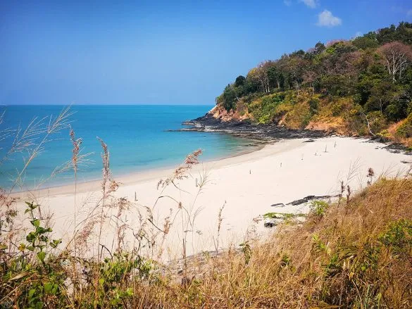 The overview of the serene beach at Koh Lanta