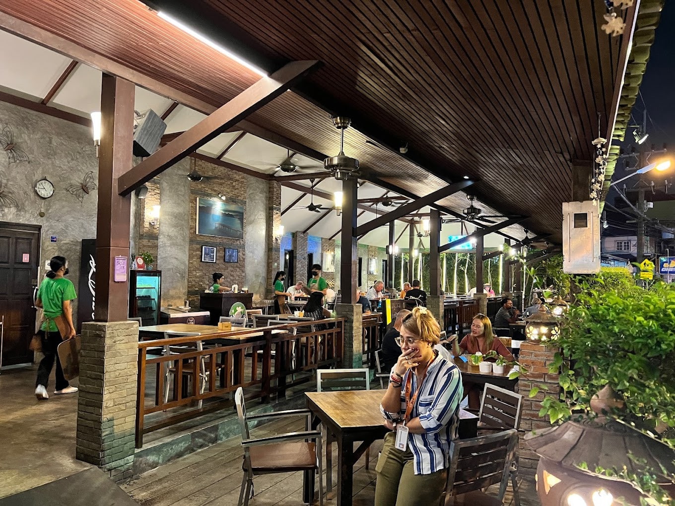 21 Must-Try Restaurants on Patong Beach - 2023 Guide