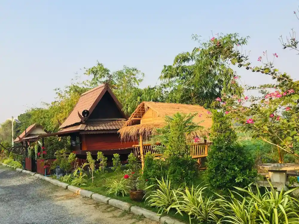 The bungalows in the garden of Wat Wang Khanay hot spring in Kanchanaburi