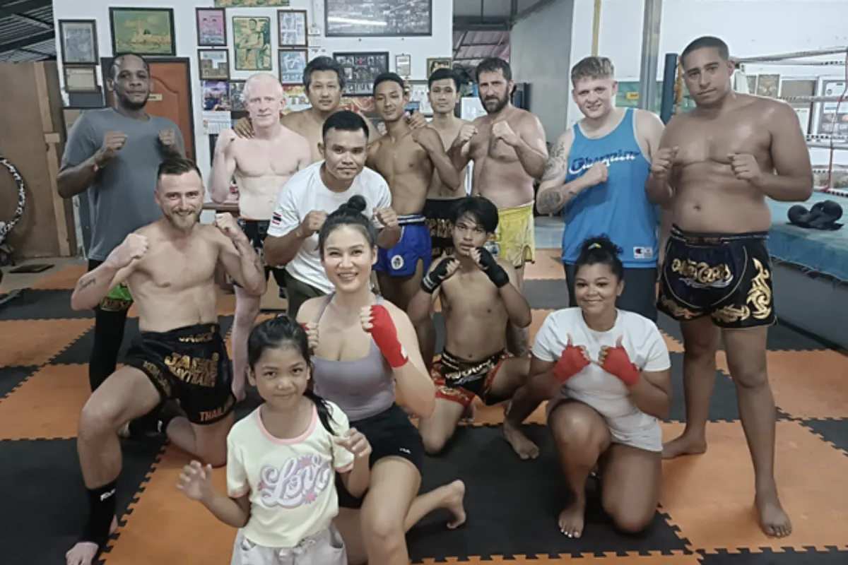 A group of men and women training at Jacky Muay Thai Gym in Koh Samui