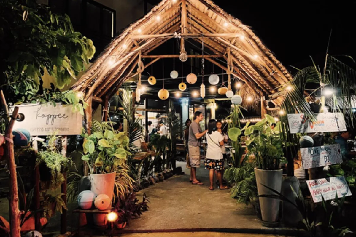 The entrance view of KoPPee Espresso Bar & Restaurant in Koh Tao