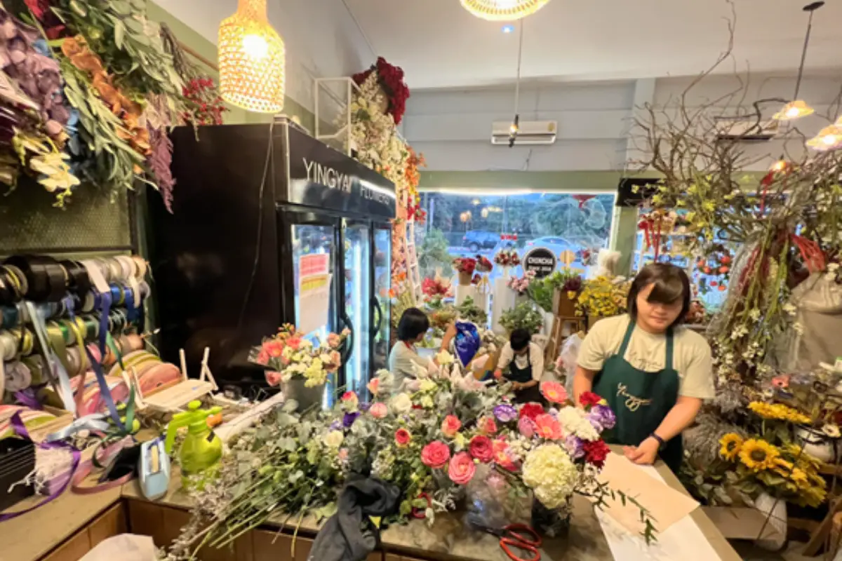 A view inside the YingYai Flower Shop in Chiang Mai